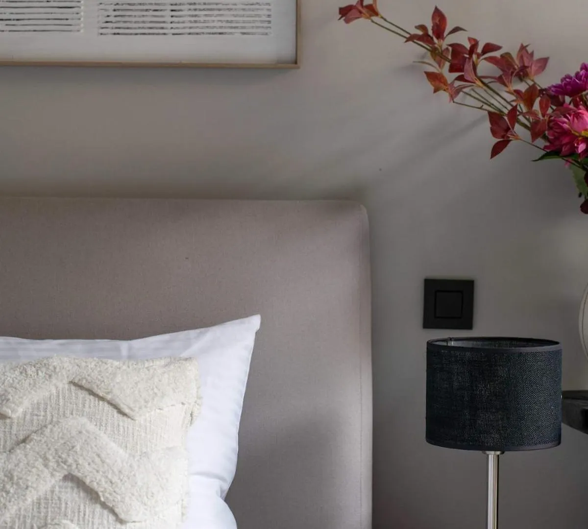 Apartment Stylish Suite With Private Patio, Perfect For 4 Antwerp Belgium